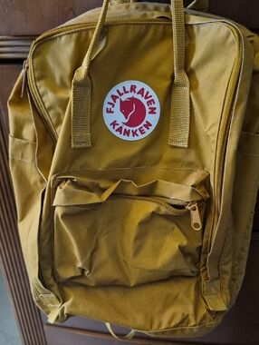 Fjallraven Kanken Backpack in Mustard/Yellow